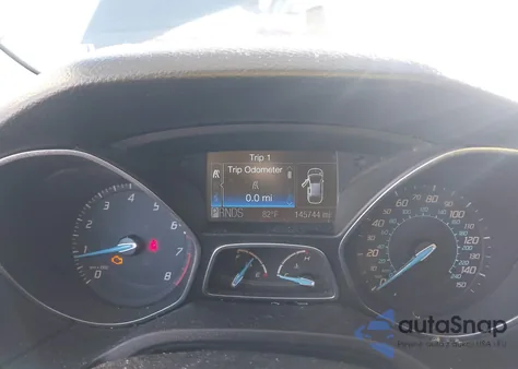 2012 Ford Focus Titanium z USA, uszkodzony, nr VIN 1FAHP3N25CL225033